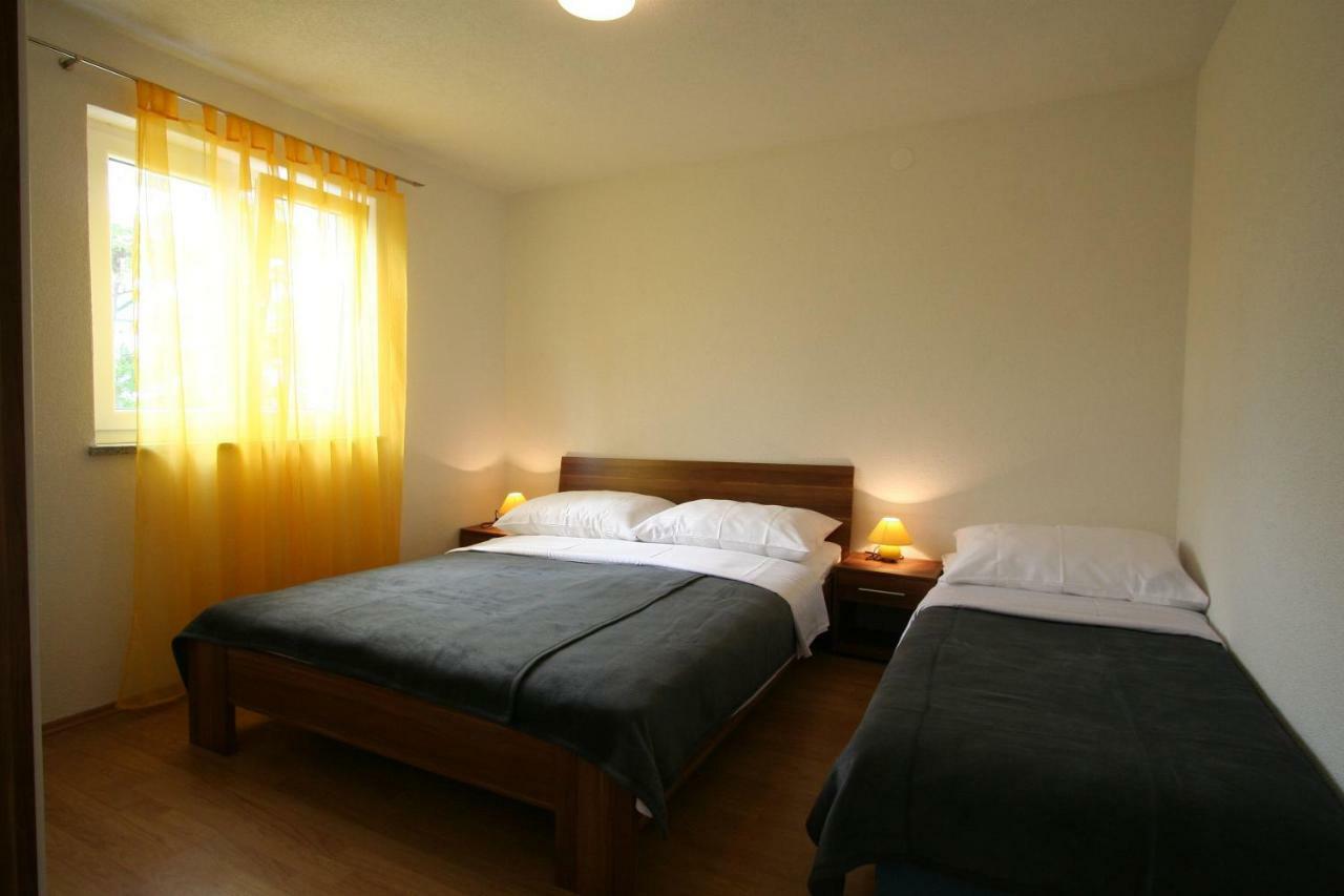 Apartments Hodzic Šilo Eksteriør billede